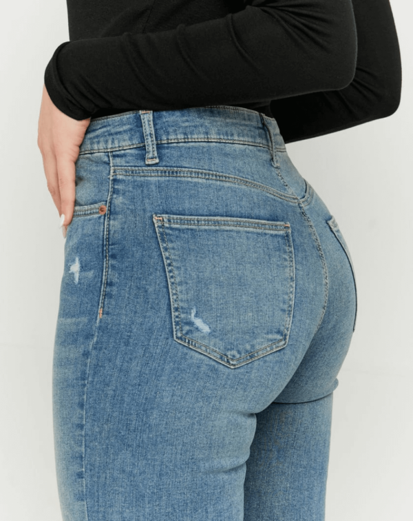 High-Waist Jeans mit Distressed-Look - Image 3